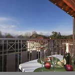 Casa Fiorita Pool And - Happy