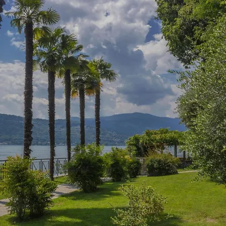 Casa Fiorita: Leggiuno 100 Meters From Lake Apartment With Shared Pool - Happy Rentals *
