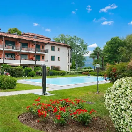 Casa Fiorita: Leggiuno 100 Meters From Lake Apartment With Shared Pool - Happy Rentals *