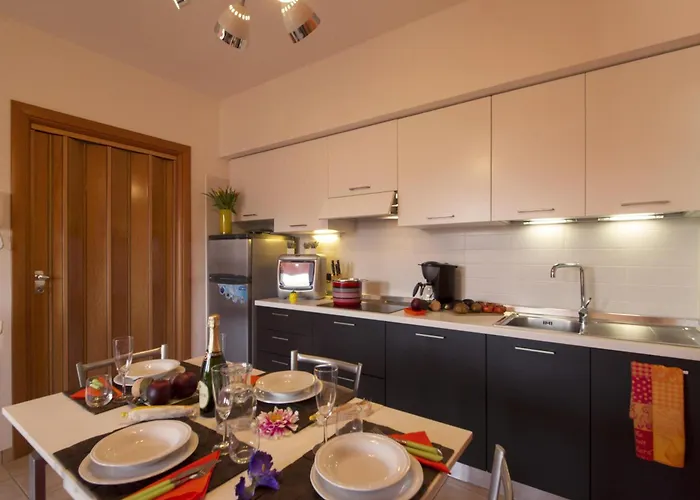 Casa Fiorita Pool And - Happy Appartement *