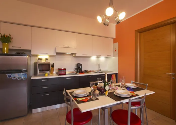 Casa Fiorita Pool And - Happy Appartement Leggiuno