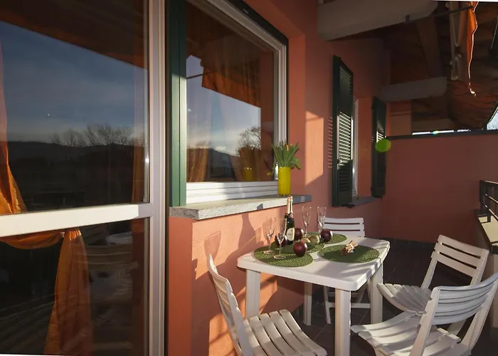 Casa Fiorita Pool And - Happy